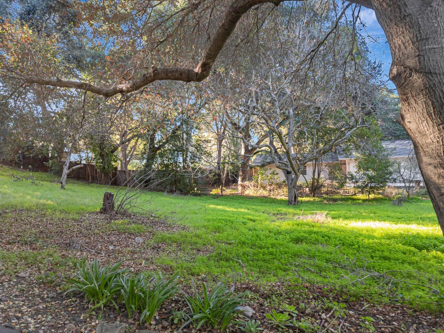 Detail Gallery Image 5 of 18 For Saratoga Ave, Saratoga,  CA 95070 - – Beds | – Baths