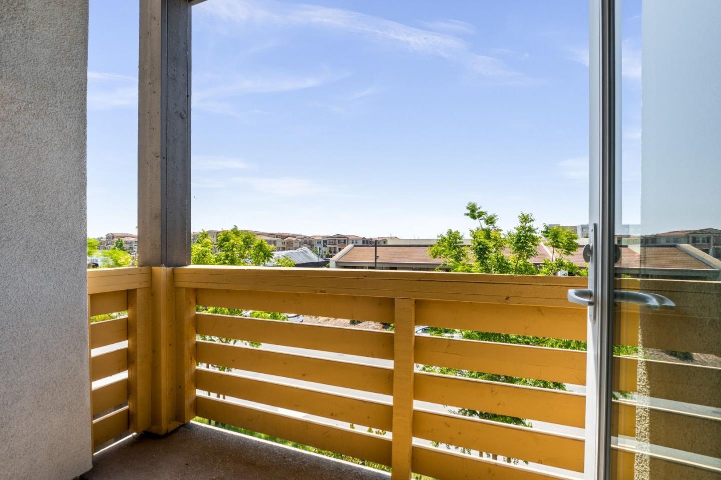 Detail Gallery Image 29 of 36 For 1976 Tarob Ct, Milpitas,  CA 95035 - 3 Beds | 3 Baths