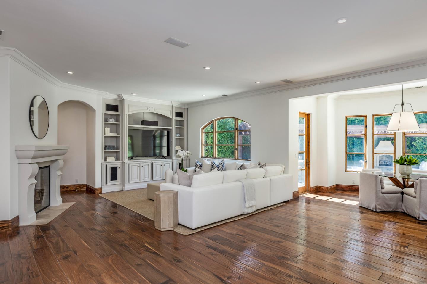 Detail Gallery Image 10 of 57 For 8 Reyna Pl, Menlo Park,  CA 94025 - 5 Beds | 4/3 Baths