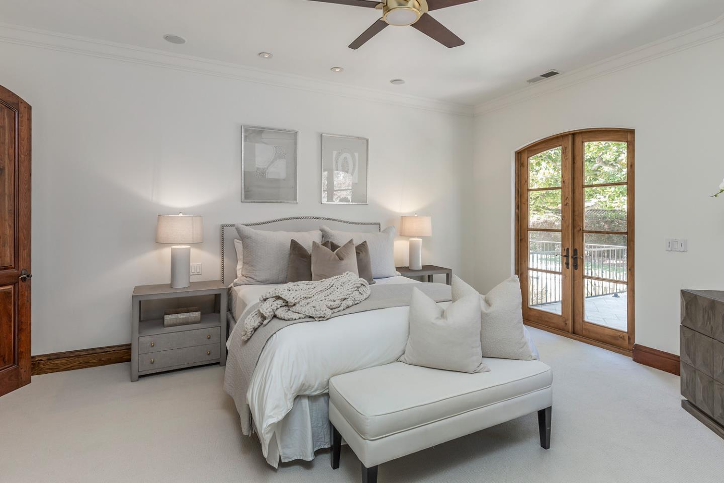 Detail Gallery Image 19 of 57 For 8 Reyna Pl, Menlo Park,  CA 94025 - 5 Beds | 4/3 Baths
