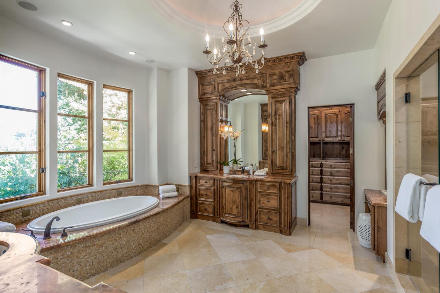 Detail Gallery Image 20 of 57 For 8 Reyna Pl, Menlo Park,  CA 94025 - 5 Beds | 4/3 Baths
