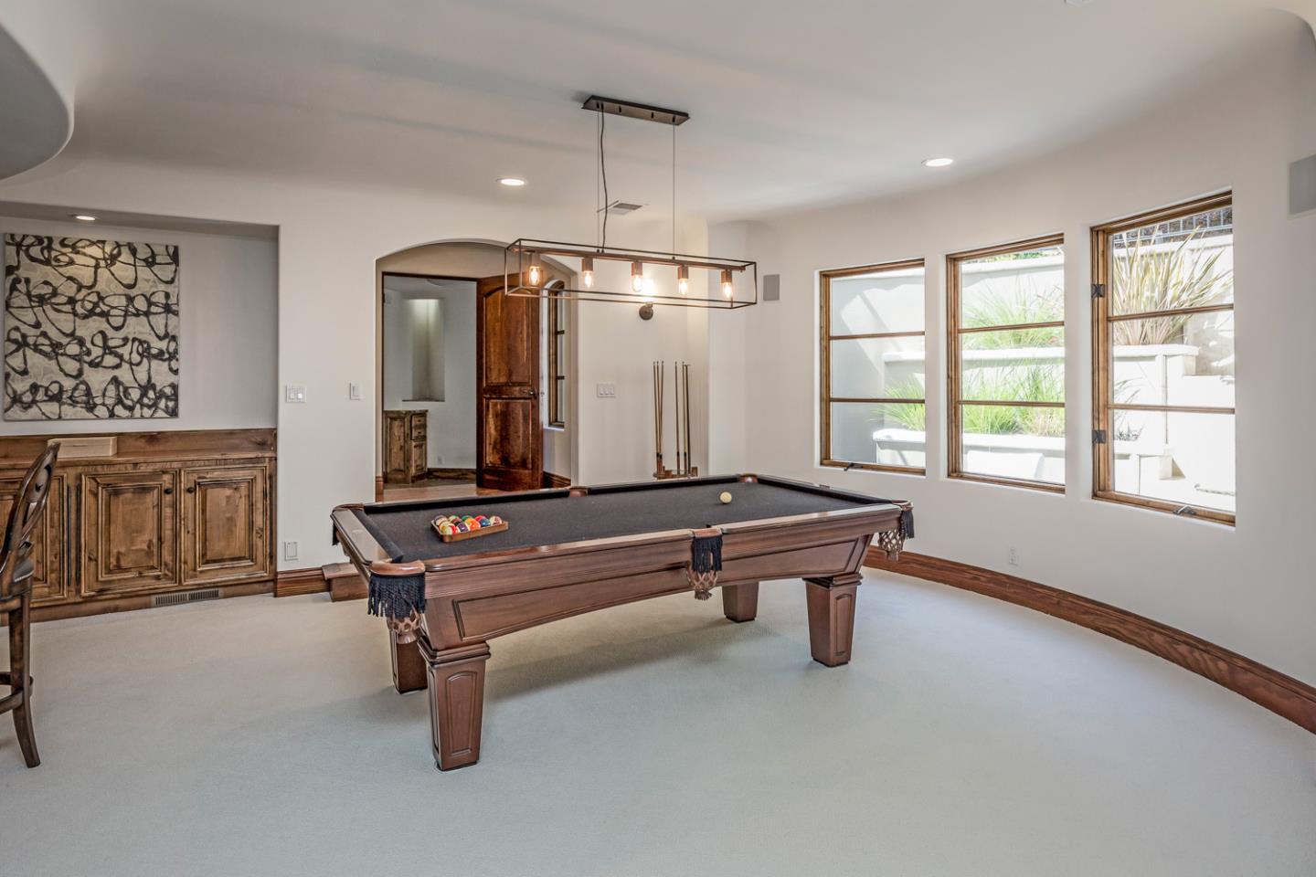 Detail Gallery Image 31 of 57 For 8 Reyna Pl, Menlo Park,  CA 94025 - 5 Beds | 4/3 Baths
