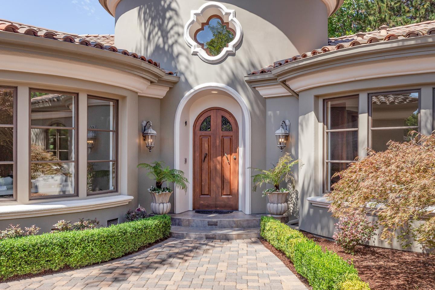 Detail Gallery Image 4 of 57 For 8 Reyna Pl, Menlo Park,  CA 94025 - 5 Beds | 4/3 Baths