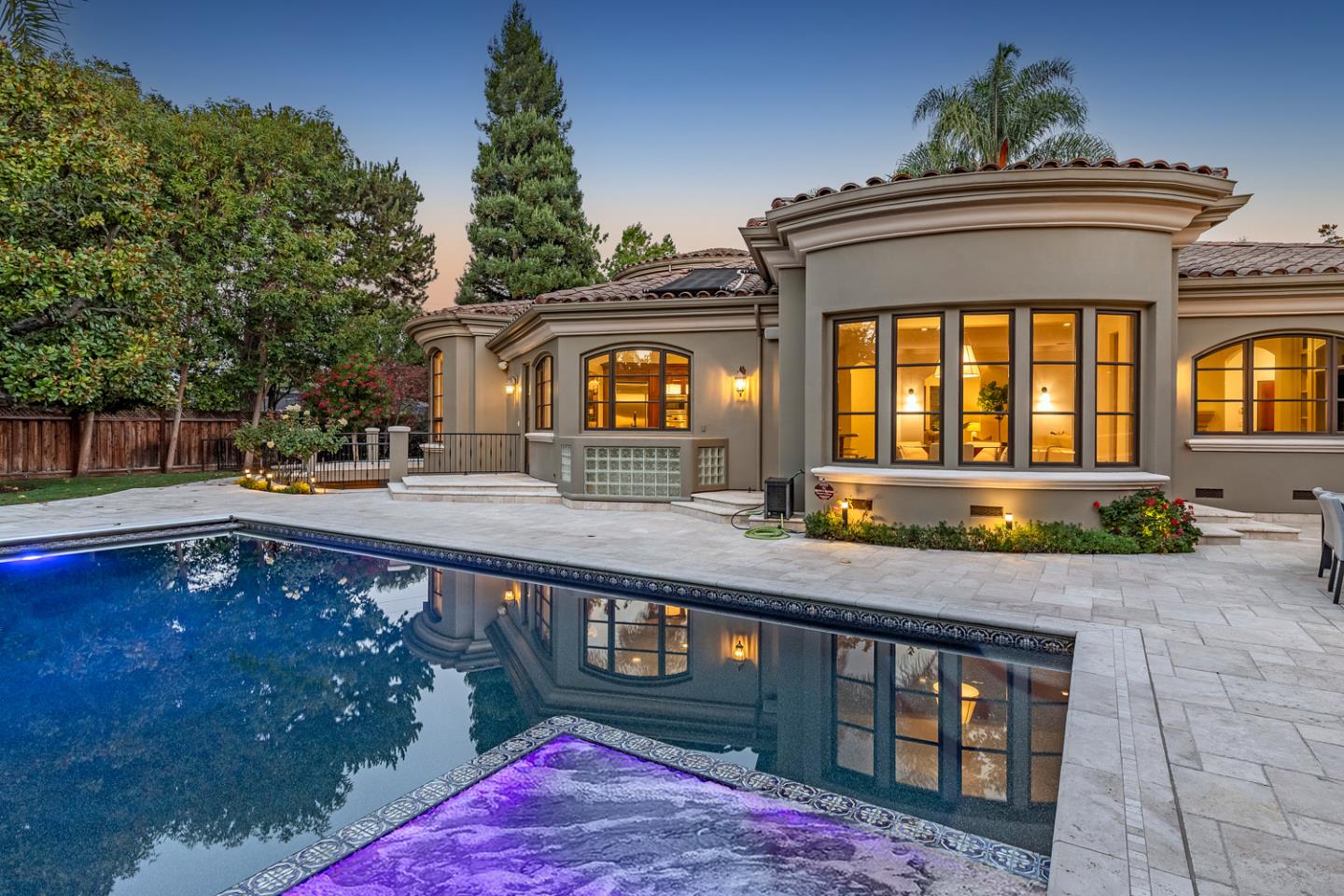 Detail Gallery Image 47 of 57 For 8 Reyna Pl, Menlo Park,  CA 94025 - 5 Beds | 4/3 Baths