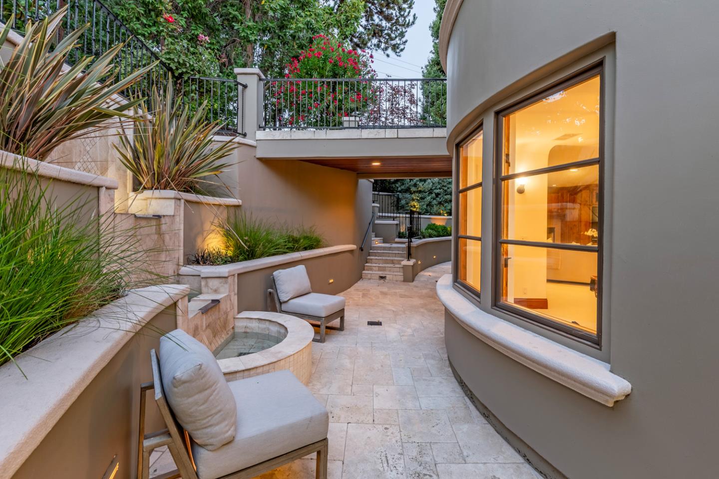 Detail Gallery Image 48 of 57 For 8 Reyna Pl, Menlo Park,  CA 94025 - 5 Beds | 4/3 Baths