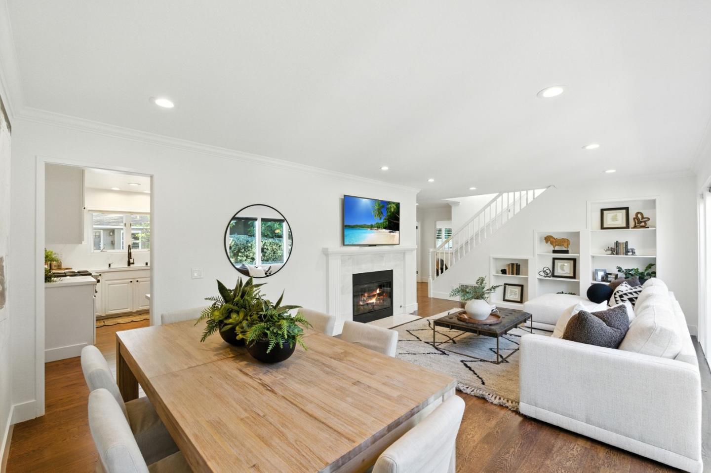Detail Gallery Image 10 of 35 For 255 Robin Way, Menlo Park,  CA 94025 - 4 Beds | 2 Baths