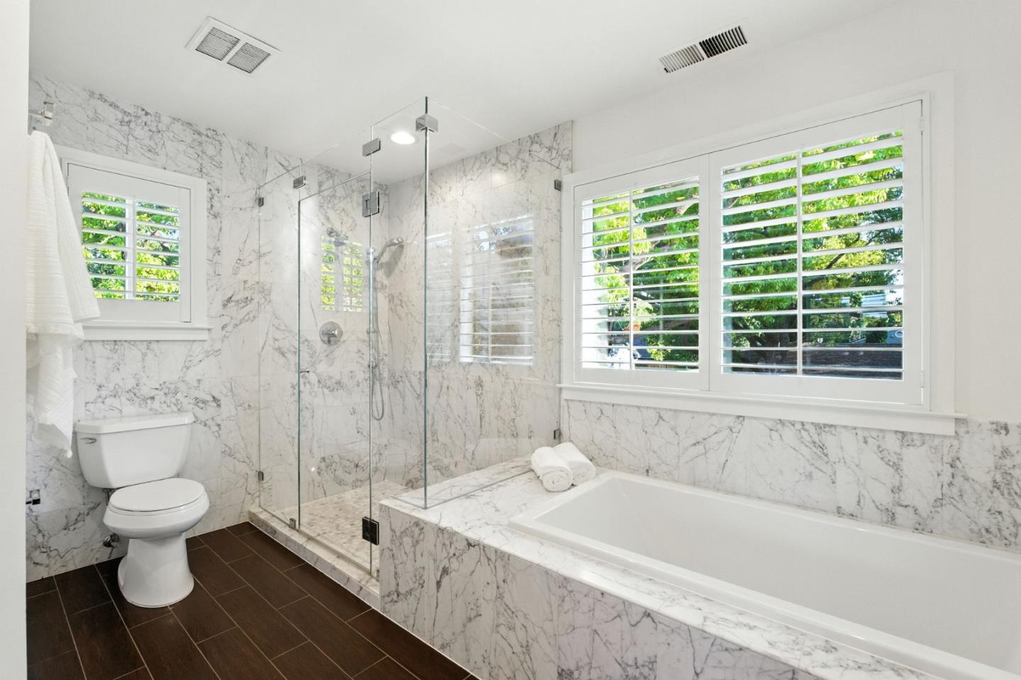 Detail Gallery Image 14 of 35 For 255 Robin Way, Menlo Park,  CA 94025 - 4 Beds | 2 Baths