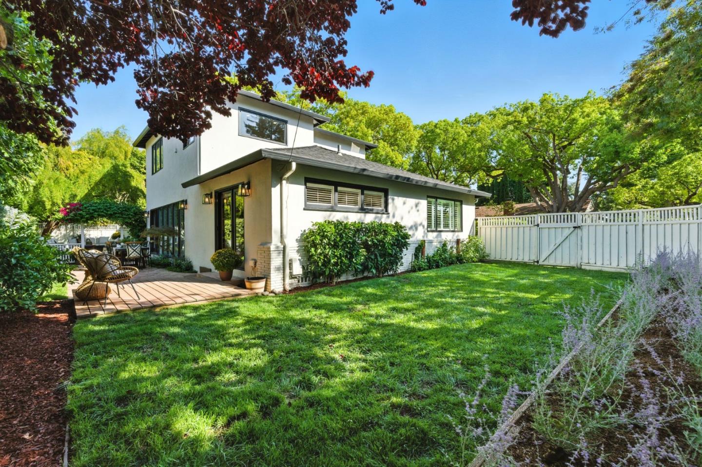 Detail Gallery Image 28 of 35 For 255 Robin Way, Menlo Park,  CA 94025 - 4 Beds | 2 Baths