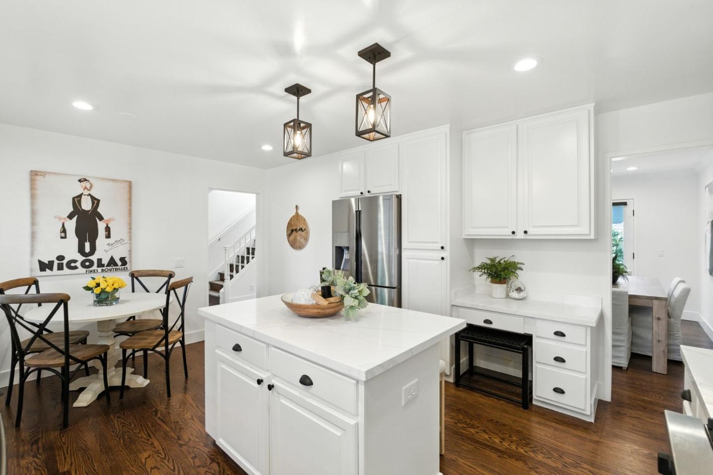 Detail Gallery Image 8 of 35 For 255 Robin Way, Menlo Park,  CA 94025 - 4 Beds | 2 Baths