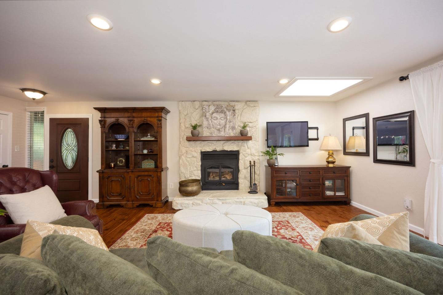 Detail Gallery Image 6 of 33 For 1047 Acacia St, Montara,  CA 94037 - 3 Beds | 2 Baths