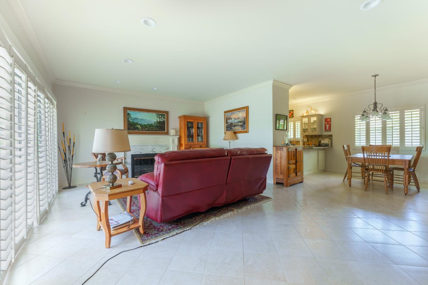 Detail Gallery Image 10 of 31 For 23799 Monterey-Salinas Hwy #18,  Salinas,  CA 93908 - 2 Beds | 2 Baths