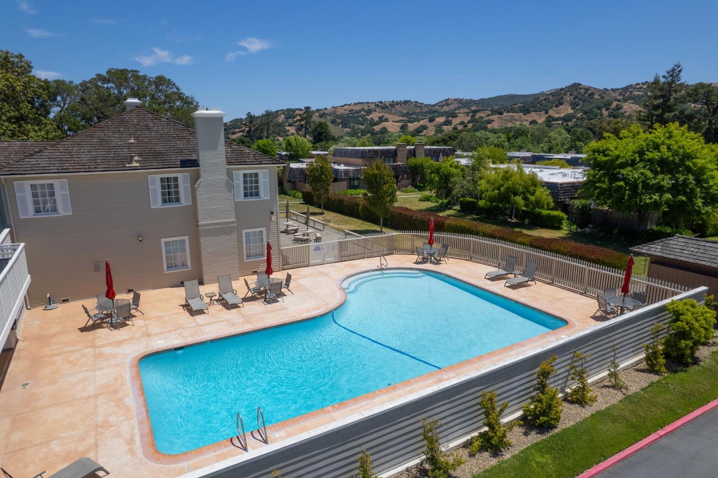 Detail Gallery Image 29 of 31 For 23799 Monterey-Salinas Hwy #18,  Salinas,  CA 93908 - 2 Beds | 2 Baths
