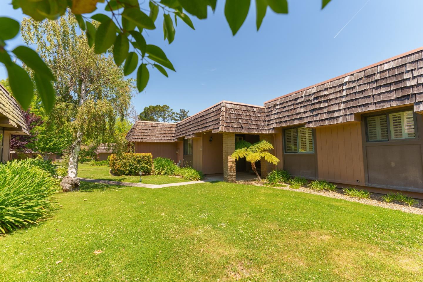 Detail Gallery Image 3 of 31 For 23799 Monterey-Salinas Hwy #18,  Salinas,  CA 93908 - 2 Beds | 2 Baths