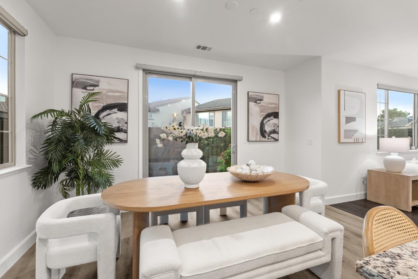 Detail Gallery Image 20 of 61 For 355 Crestview Cir, Daly City,  CA 94015 - 5 Beds | 3 Baths