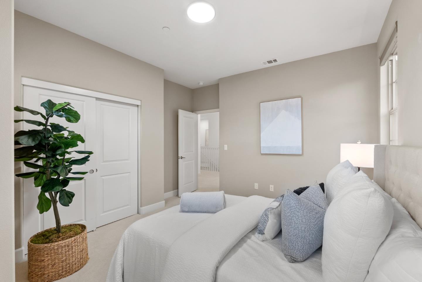 Detail Gallery Image 34 of 61 For 355 Crestview Cir, Daly City,  CA 94015 - 5 Beds | 3 Baths