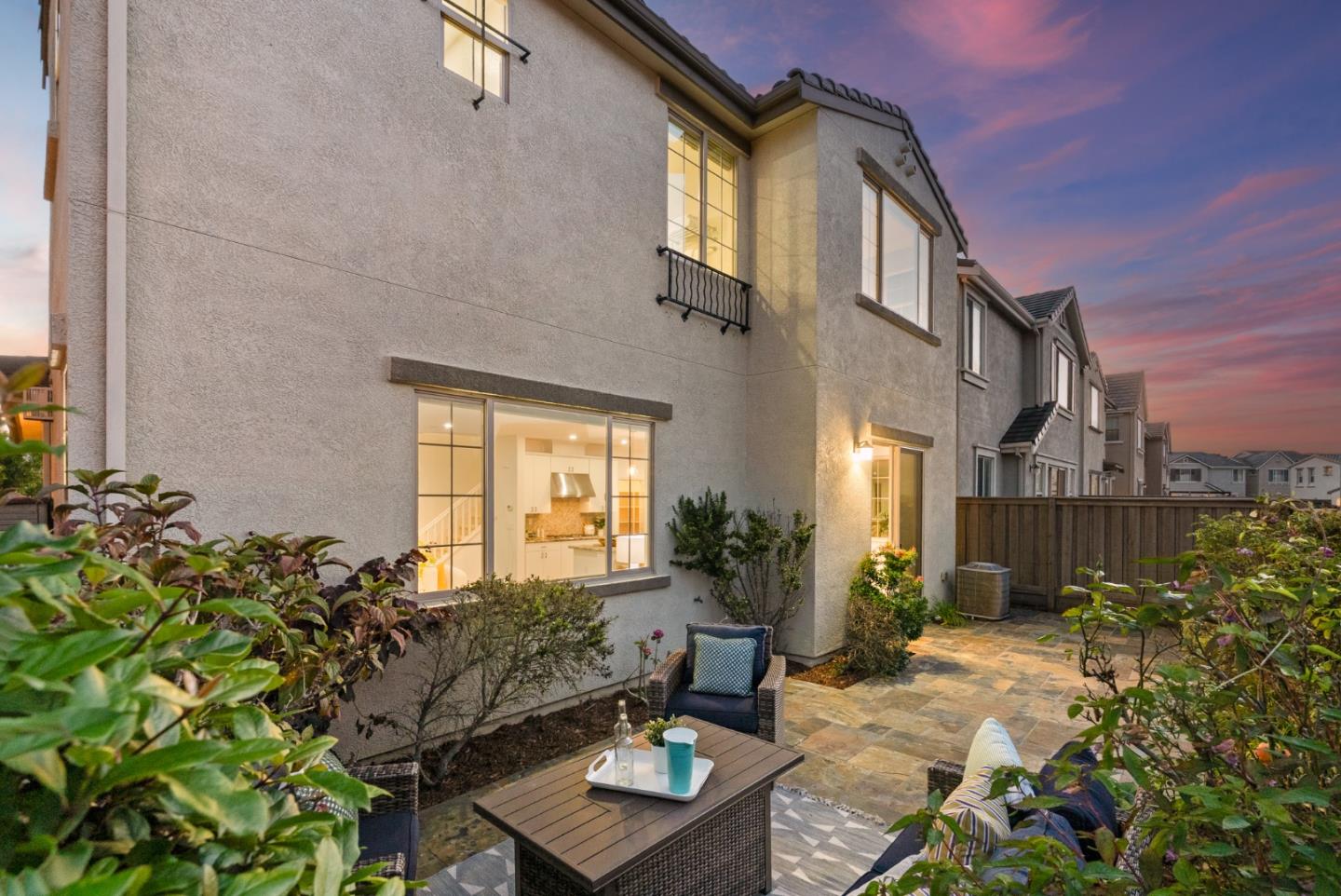 Detail Gallery Image 41 of 61 For 355 Crestview Cir, Daly City,  CA 94015 - 5 Beds | 3 Baths
