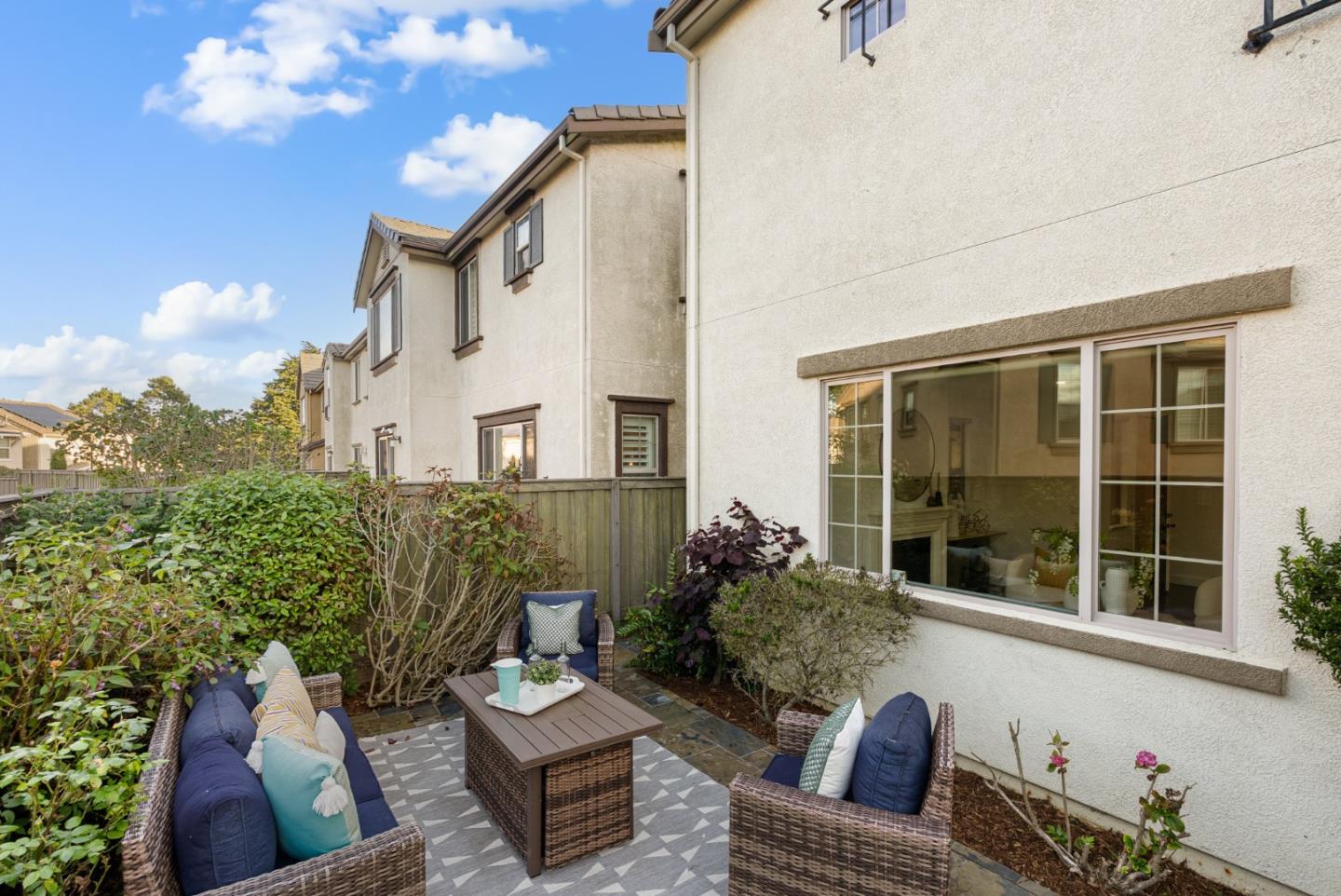 Detail Gallery Image 49 of 61 For 355 Crestview Cir, Daly City,  CA 94015 - 5 Beds | 3 Baths