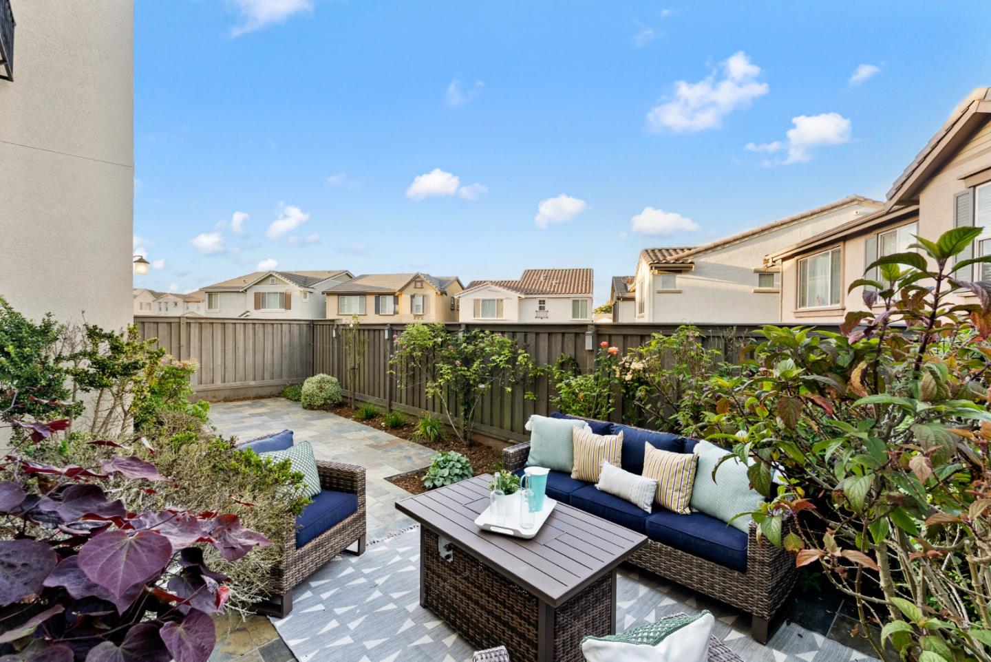 Detail Gallery Image 50 of 61 For 355 Crestview Cir, Daly City,  CA 94015 - 5 Beds | 3 Baths