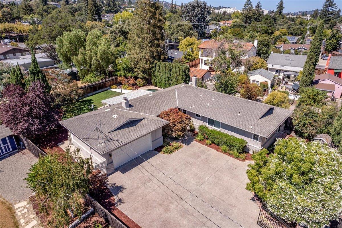 Detail Gallery Image 28 of 33 For 238 Hillview Ave, Redwood City,  CA 94062 - 4 Beds | 3 Baths