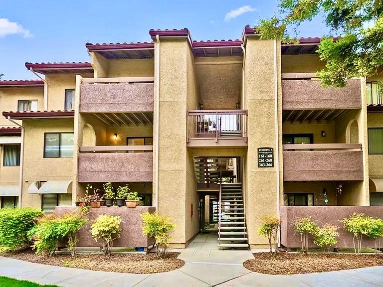 Detail Gallery Image 5 of 16 For 2250 Monroe St #311,  Santa Clara,  CA 95050 - 2 Beds | 2 Baths