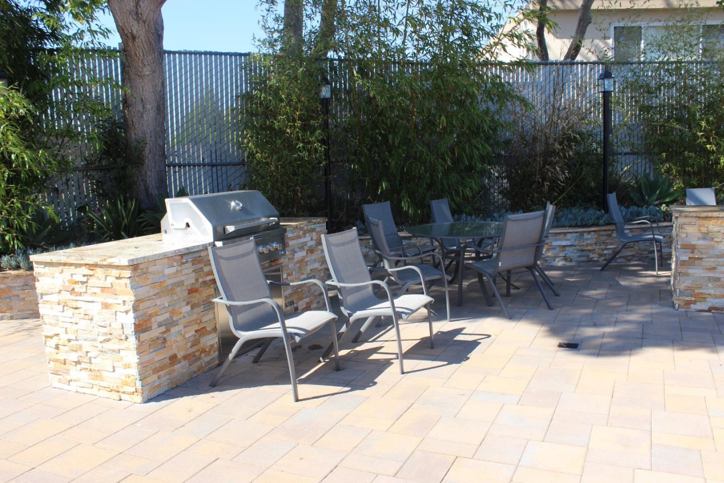 Detail Gallery Image 21 of 22 For 1041 Shoal Dr, San Mateo,  CA 94404 - 3 Beds | 2/1 Baths