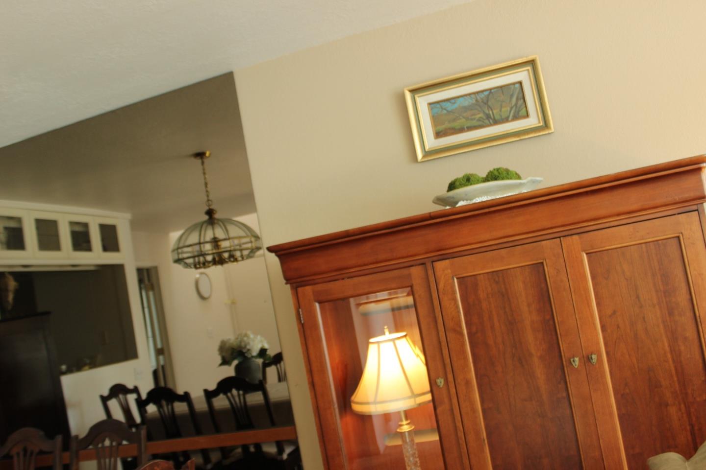 Detail Gallery Image 9 of 22 For 1041 Shoal Dr, San Mateo,  CA 94404 - 3 Beds | 2/1 Baths