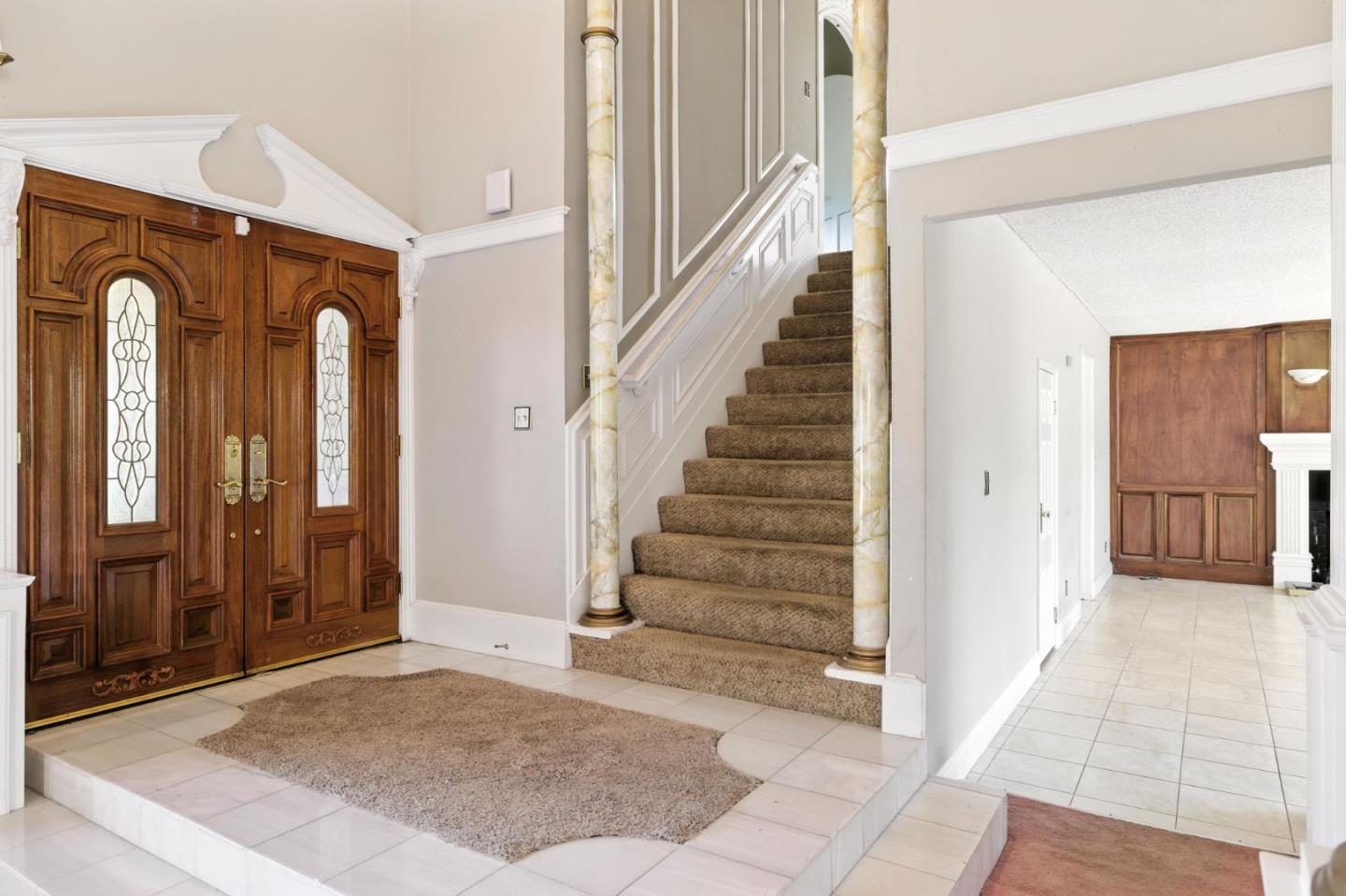 Detail Gallery Image 8 of 19 For 8929 Red Leaf Way, Sacramento,  CA 95826 - 3 Beds | 2/1 Baths