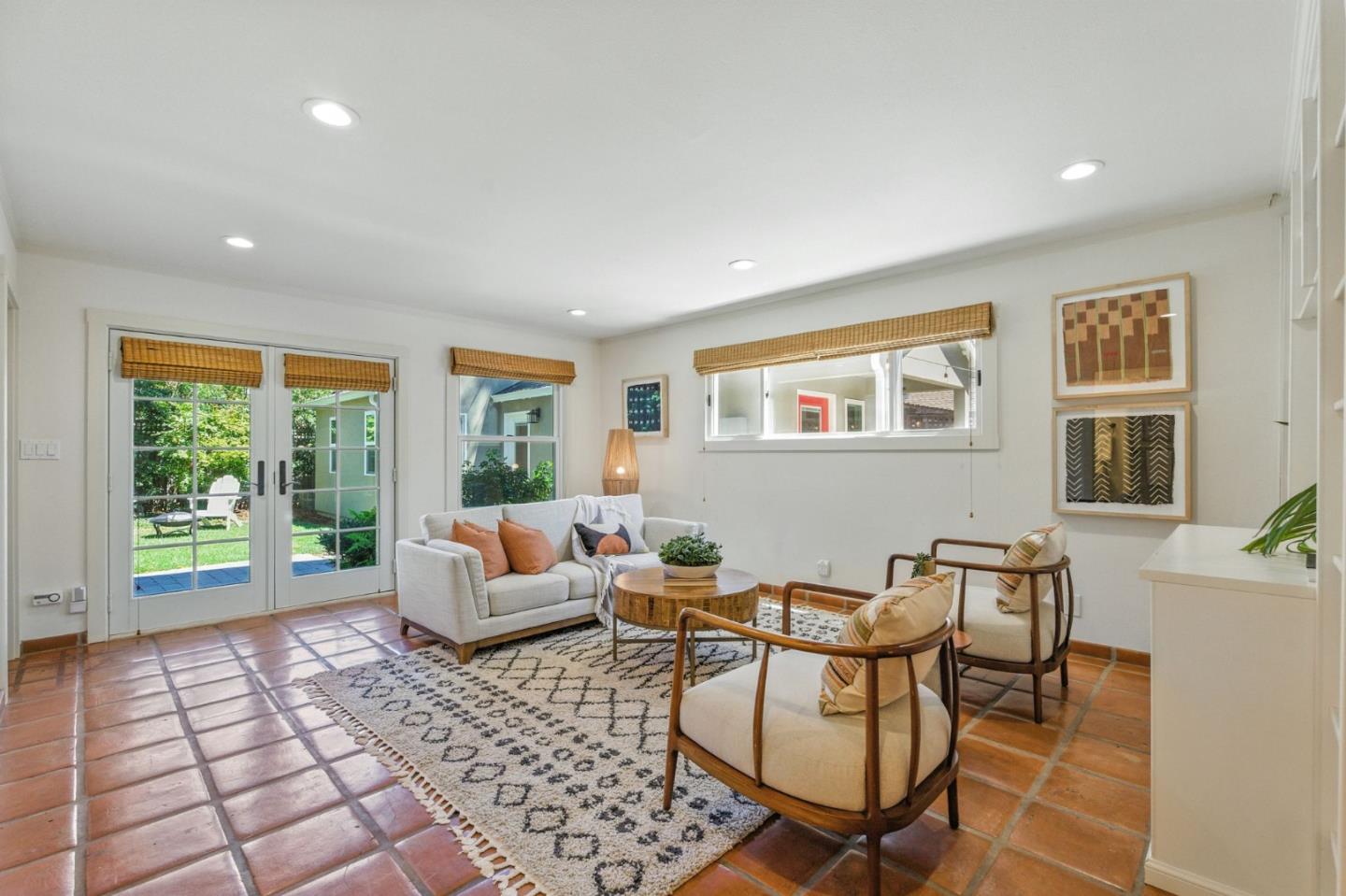 Detail Gallery Image 16 of 38 For 161 Jeter St, Redwood City,  CA 94062 - 4 Beds | 2/1 Baths