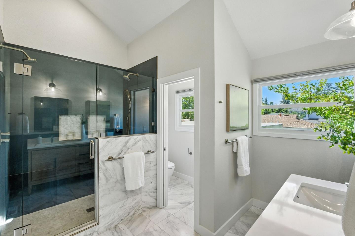 Detail Gallery Image 24 of 38 For 161 Jeter St, Redwood City,  CA 94062 - 4 Beds | 2/1 Baths