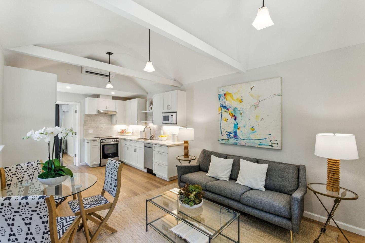 Detail Gallery Image 26 of 38 For 161 Jeter St, Redwood City,  CA 94062 - 4 Beds | 2/1 Baths