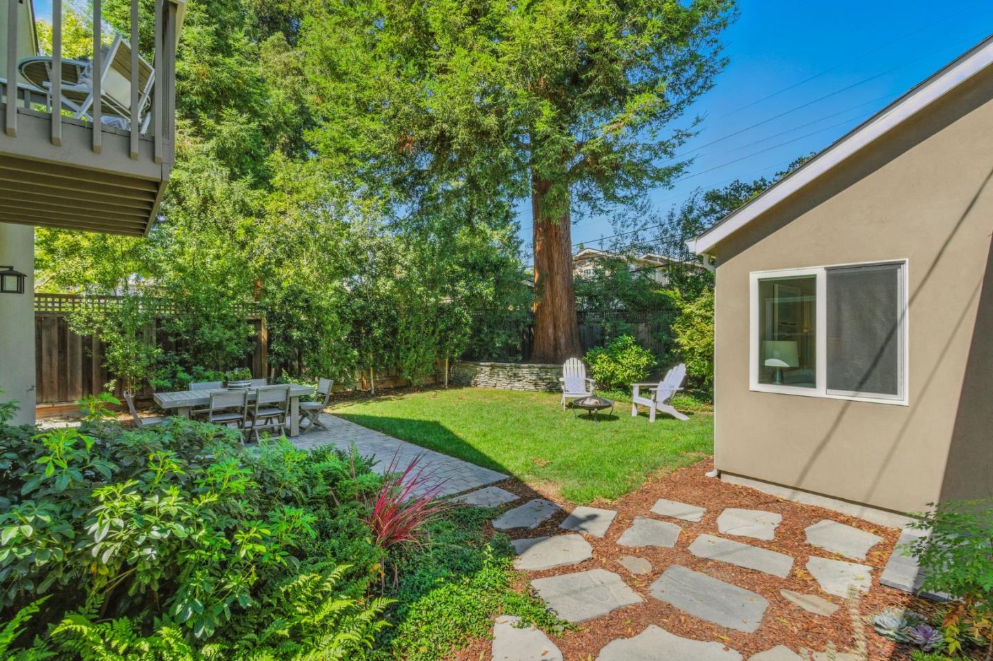 Detail Gallery Image 32 of 38 For 161 Jeter St, Redwood City,  CA 94062 - 4 Beds | 2/1 Baths