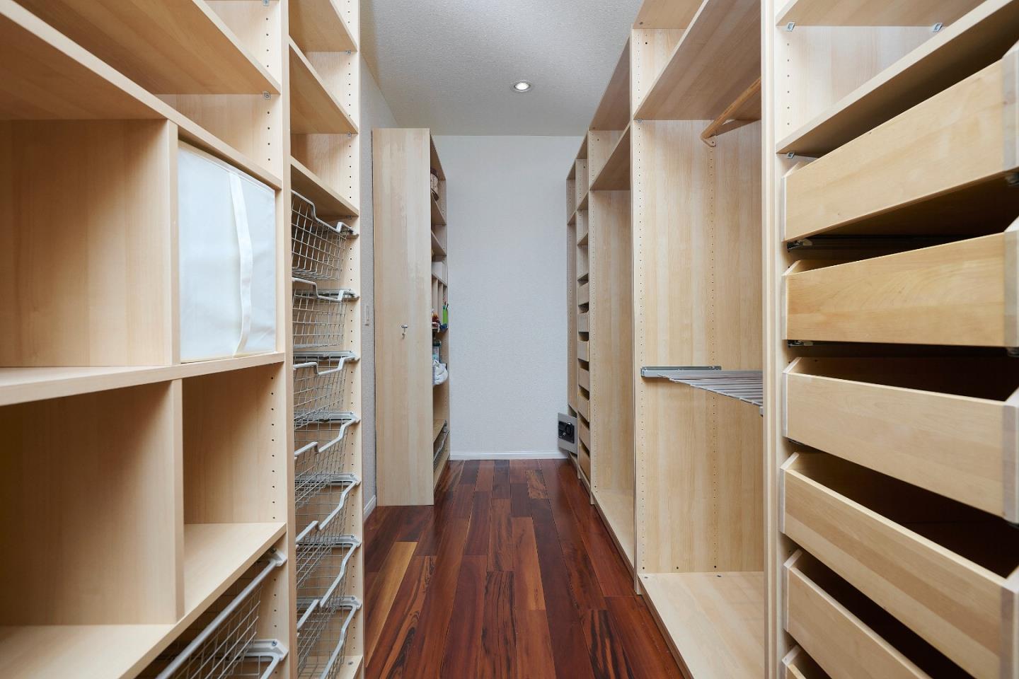 Detail Gallery Image 19 of 35 For 17035 Bohlman Rd, Saratoga,  CA 95070 - 4 Beds | 2/1 Baths