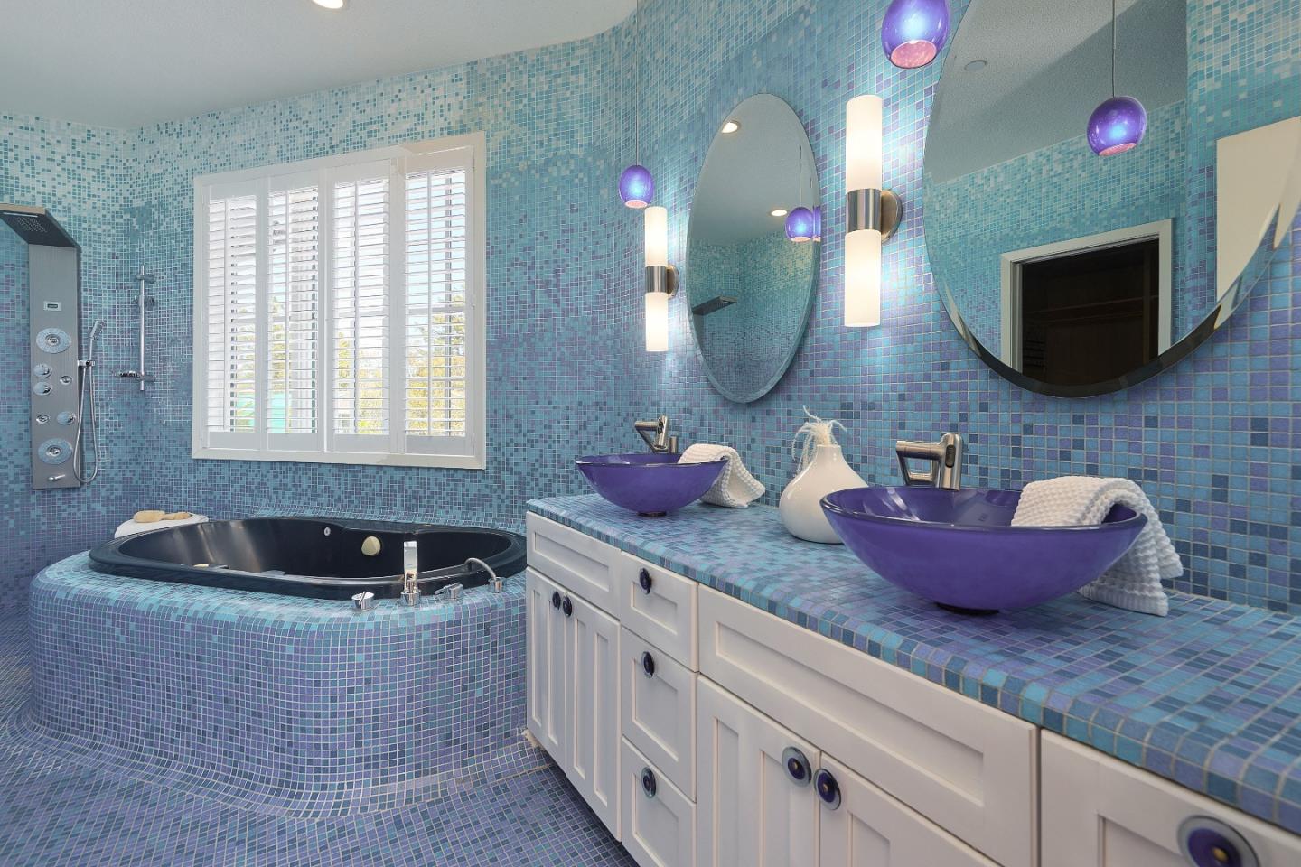 Detail Gallery Image 20 of 35 For 17035 Bohlman Rd, Saratoga,  CA 95070 - 4 Beds | 2/1 Baths
