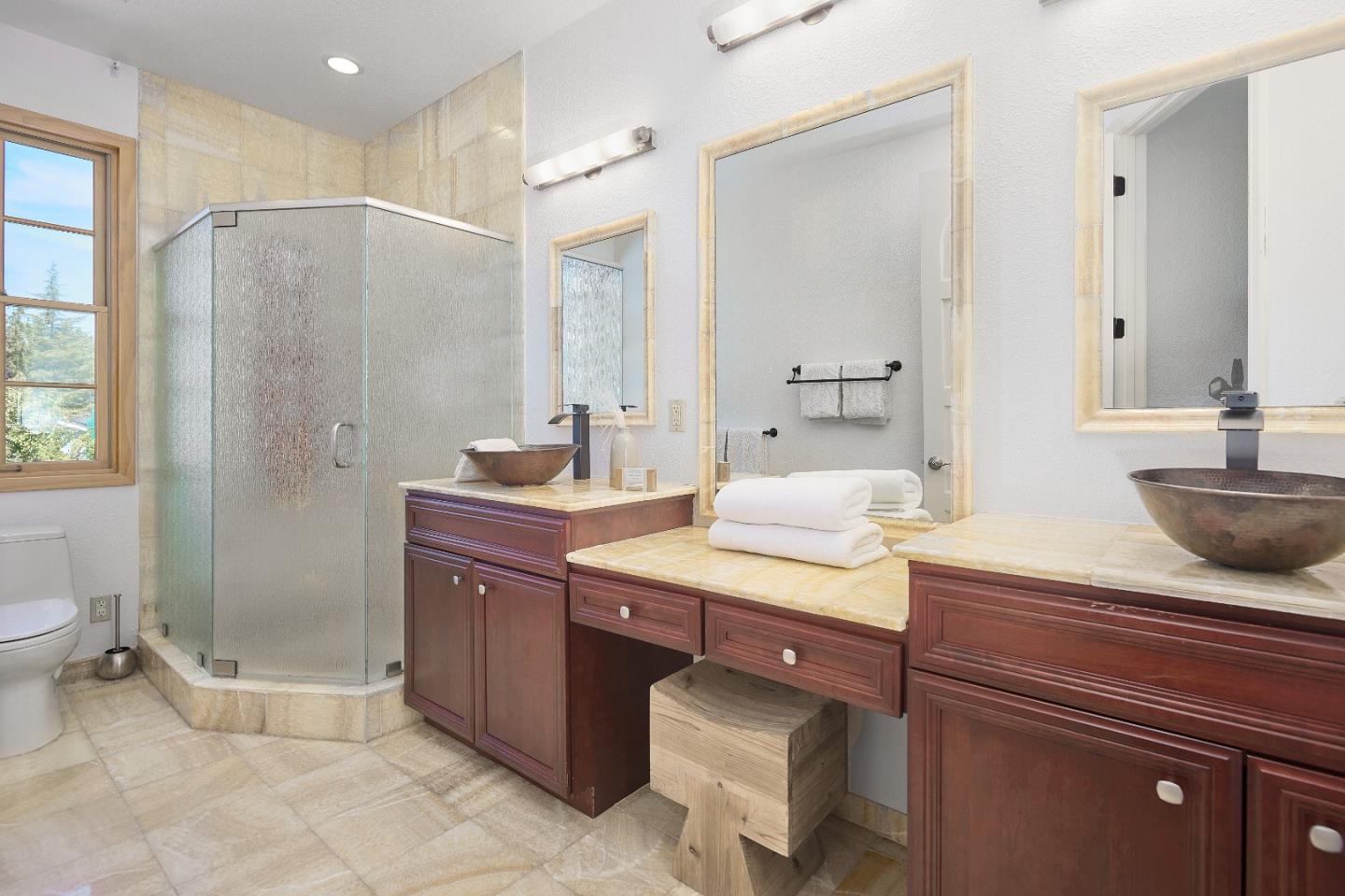 Detail Gallery Image 23 of 35 For 17035 Bohlman Rd, Saratoga,  CA 95070 - 4 Beds | 2/1 Baths