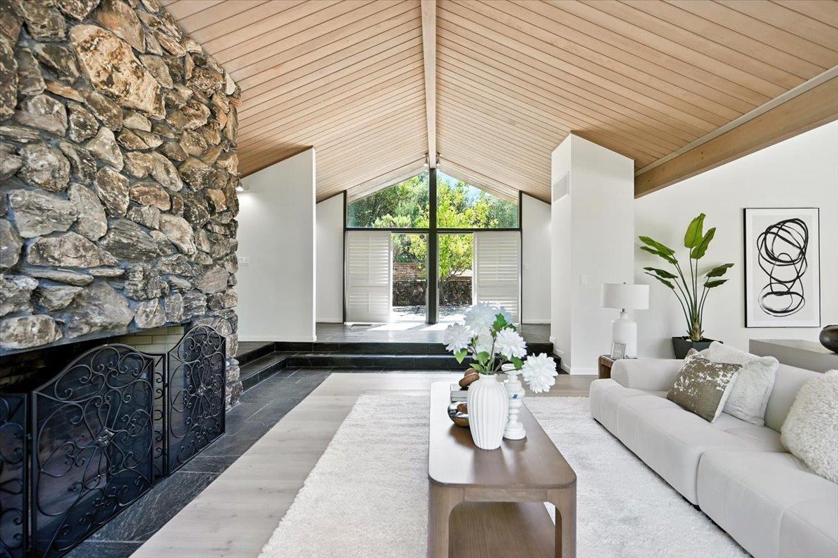 Detail Gallery Image 21 of 88 For 14582 Horseshoe Dr, Saratoga,  CA 95070 - 5 Beds | 3/1 Baths