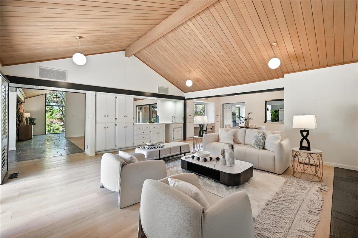 Detail Gallery Image 35 of 88 For 14582 Horseshoe Dr, Saratoga,  CA 95070 - 5 Beds | 3/1 Baths