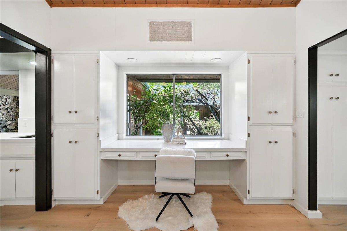 Detail Gallery Image 37 of 88 For 14582 Horseshoe Dr, Saratoga,  CA 95070 - 5 Beds | 3/1 Baths