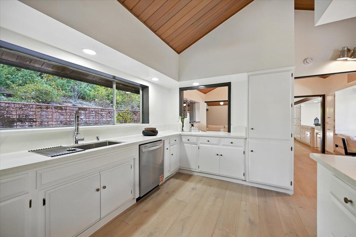 Detail Gallery Image 46 of 88 For 14582 Horseshoe Dr, Saratoga,  CA 95070 - 5 Beds | 3/1 Baths