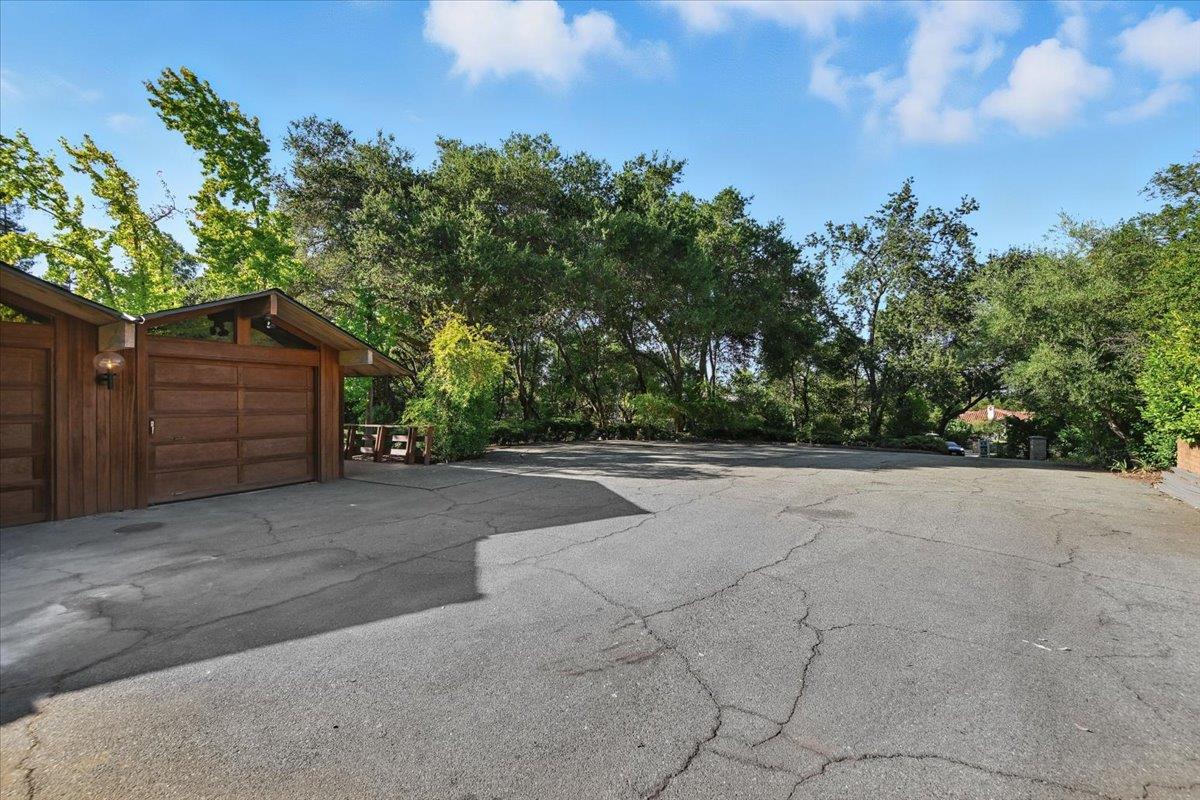 Detail Gallery Image 83 of 88 For 14582 Horseshoe Dr, Saratoga,  CA 95070 - 5 Beds | 3/1 Baths