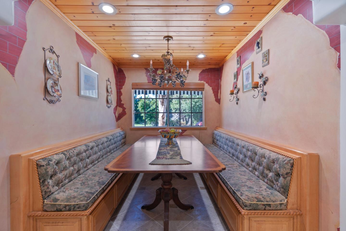 Detail Gallery Image 21 of 65 For 2859 Broken Oak Ct, San Jose,  CA 95148 - 4 Beds | 2/1 Baths