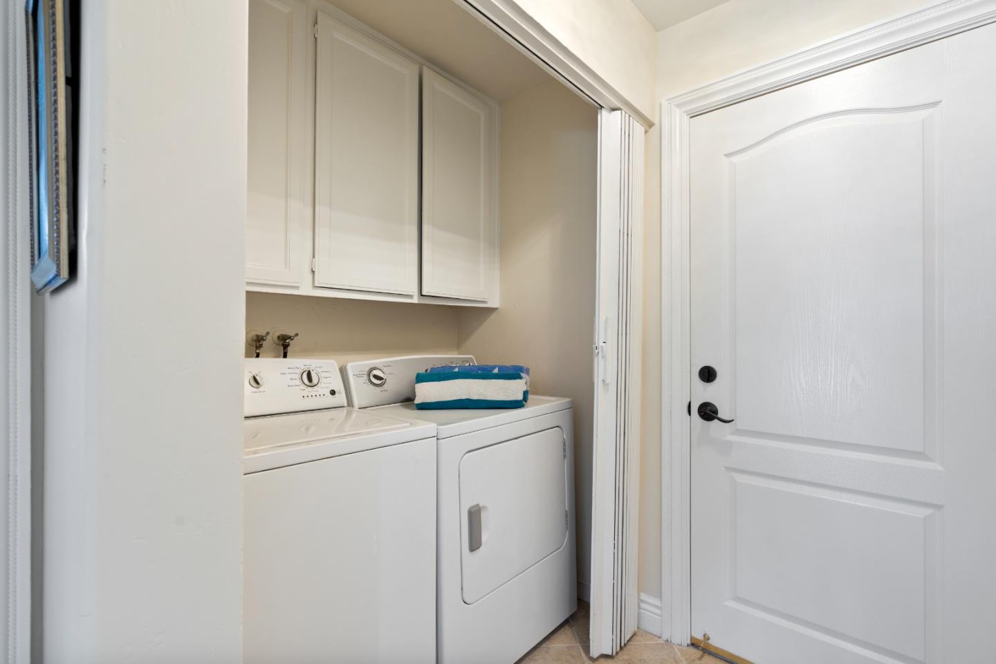 Detail Gallery Image 28 of 65 For 2859 Broken Oak Ct, San Jose,  CA 95148 - 4 Beds | 2/1 Baths