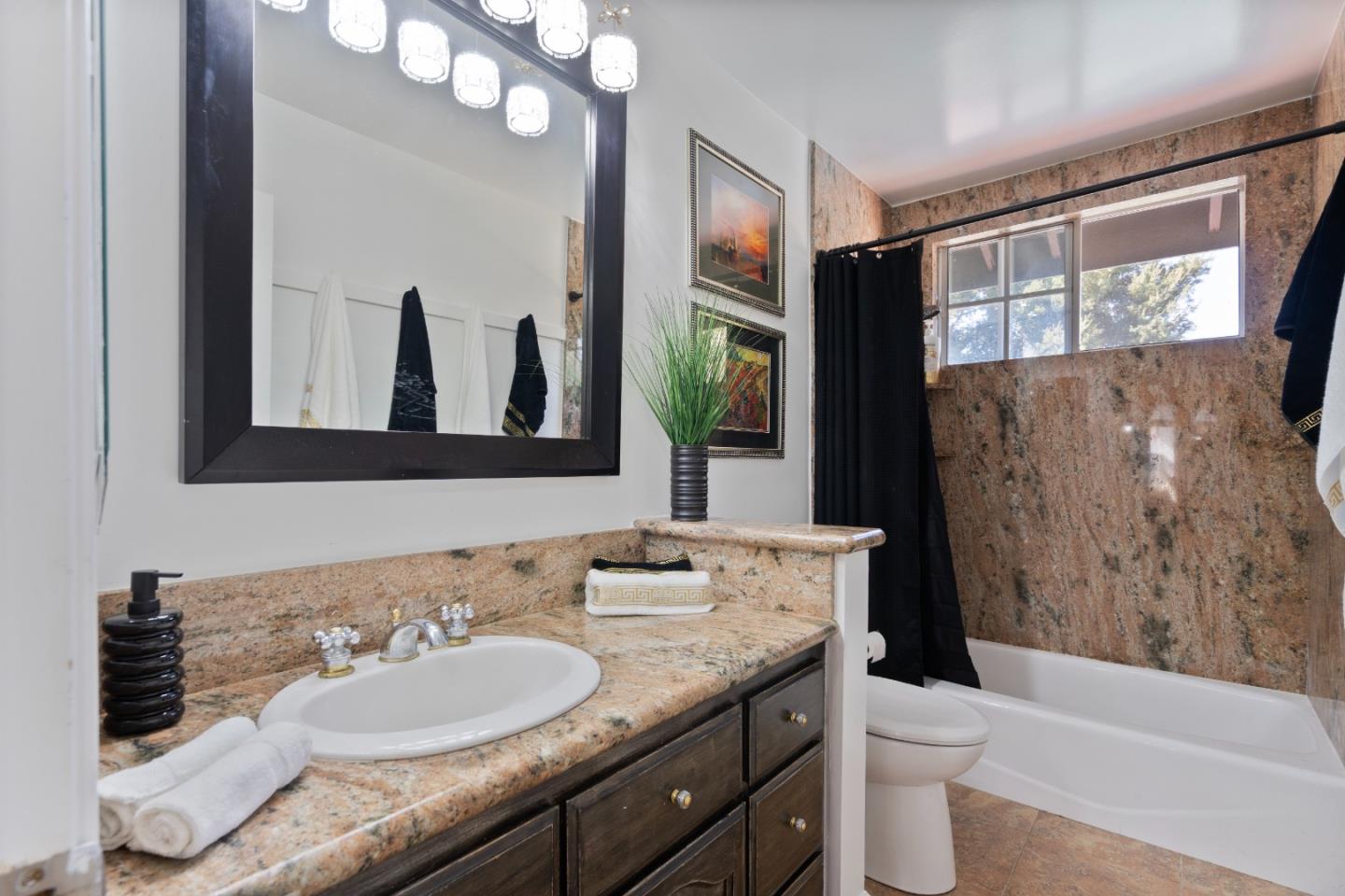 Detail Gallery Image 43 of 65 For 2859 Broken Oak Ct, San Jose,  CA 95148 - 4 Beds | 2/1 Baths
