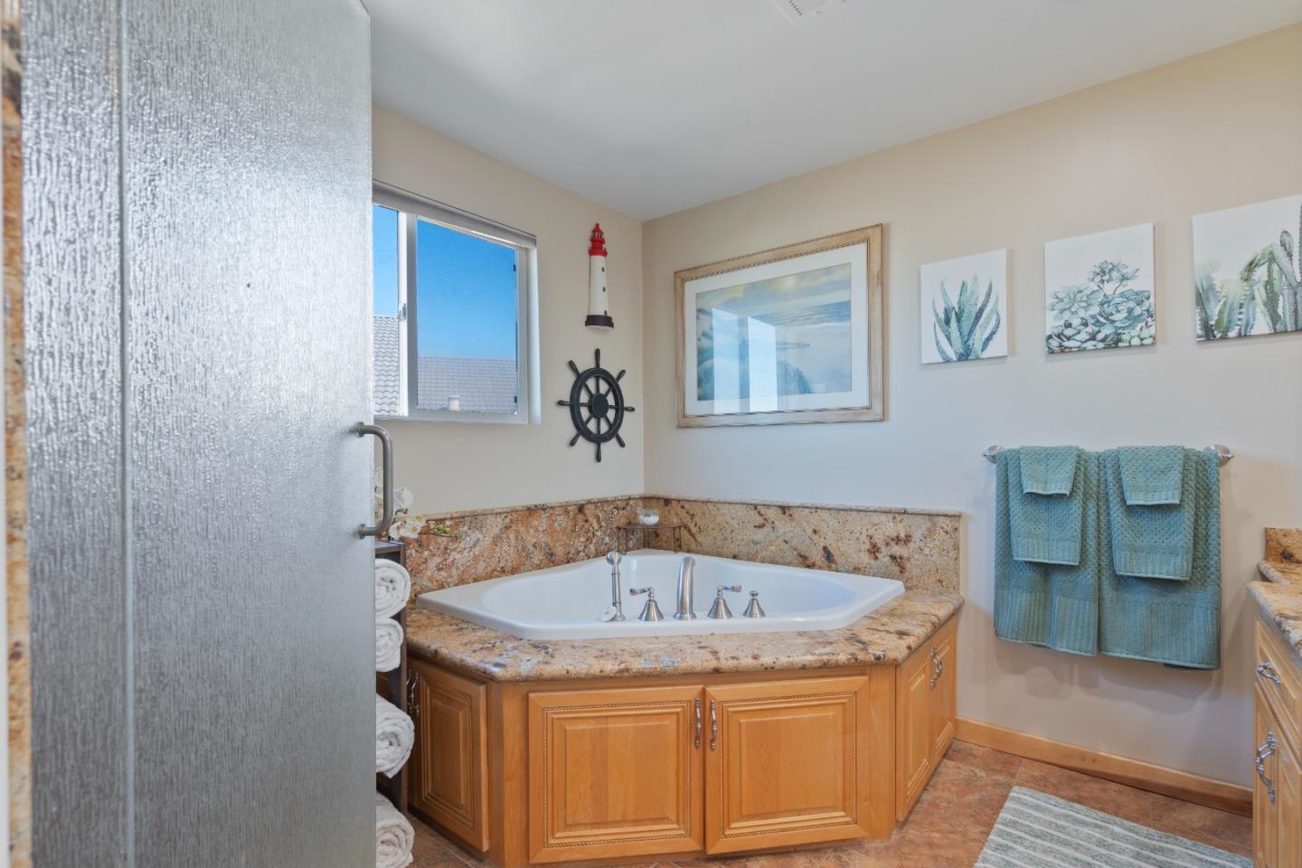 Detail Gallery Image 49 of 65 For 2859 Broken Oak Ct, San Jose,  CA 95148 - 4 Beds | 2/1 Baths