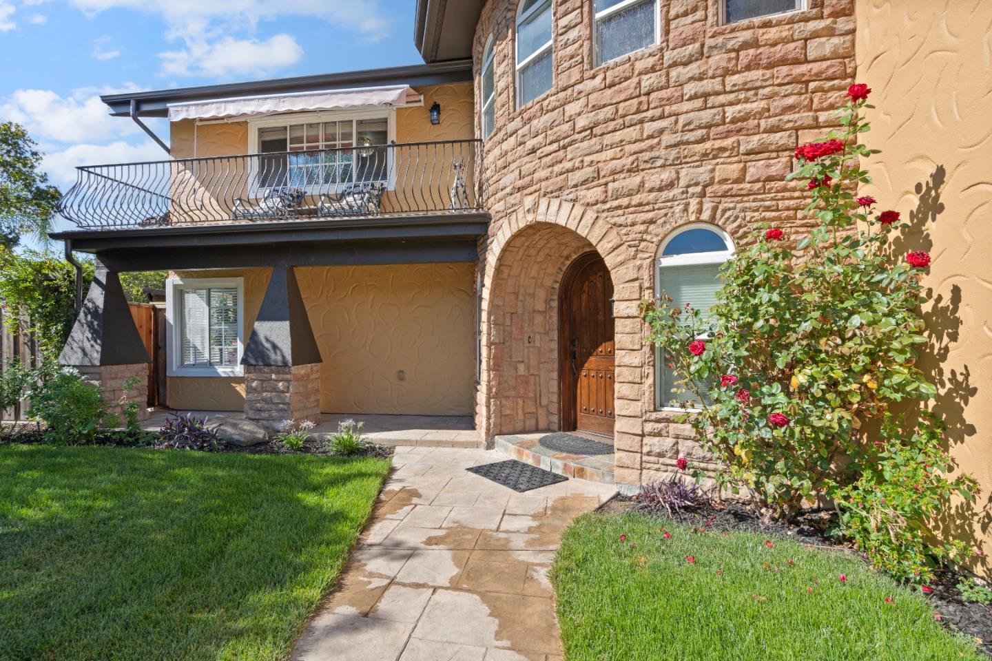 Detail Gallery Image 5 of 65 For 2859 Broken Oak Ct, San Jose,  CA 95148 - 4 Beds | 2/1 Baths