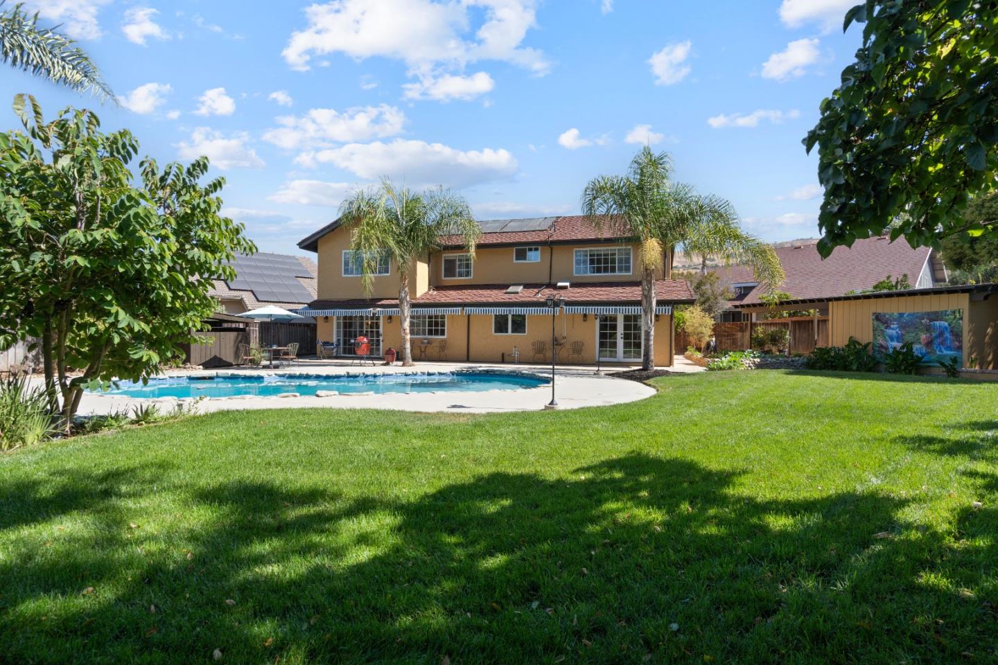 Detail Gallery Image 57 of 65 For 2859 Broken Oak Ct, San Jose,  CA 95148 - 4 Beds | 2/1 Baths
