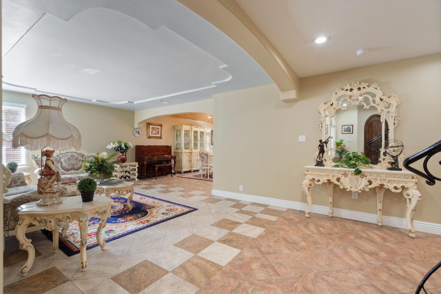 Detail Gallery Image 9 of 65 For 2859 Broken Oak Ct, San Jose,  CA 95148 - 4 Beds | 2/1 Baths