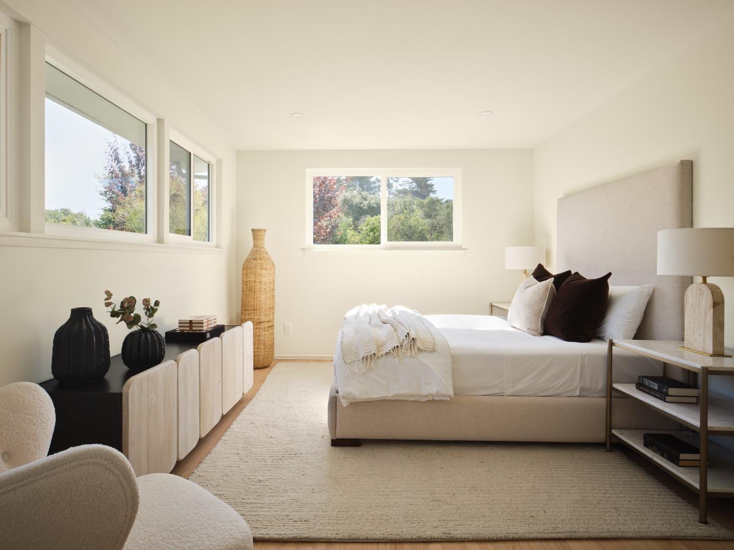 Detail Gallery Image 10 of 16 For 210 Cervantes Rd, Portola Valley,  CA 94028 - 5 Beds | 4 Baths