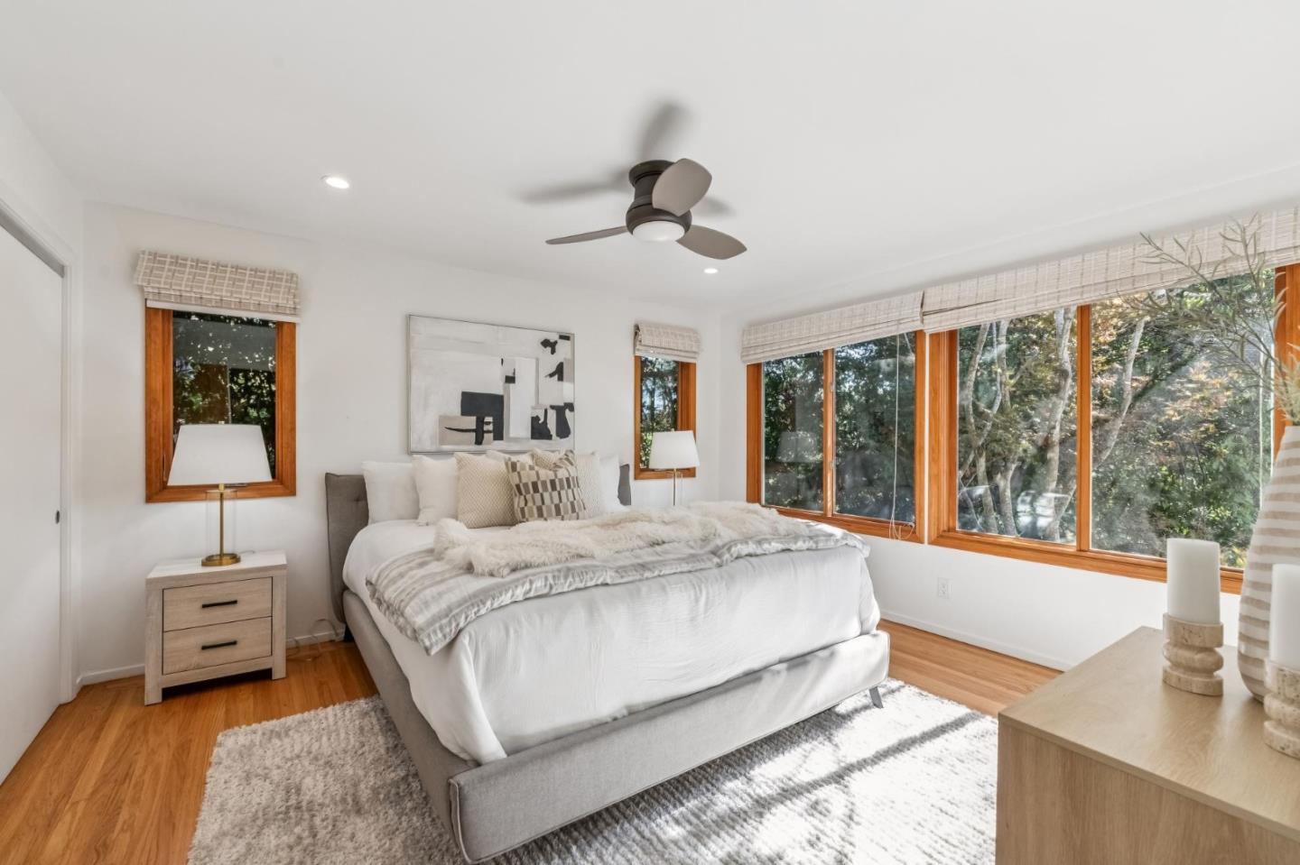 Detail Gallery Image 12 of 25 For 708 Linda Ct, San Mateo,  CA 94403 - 3 Beds | 2/1 Baths