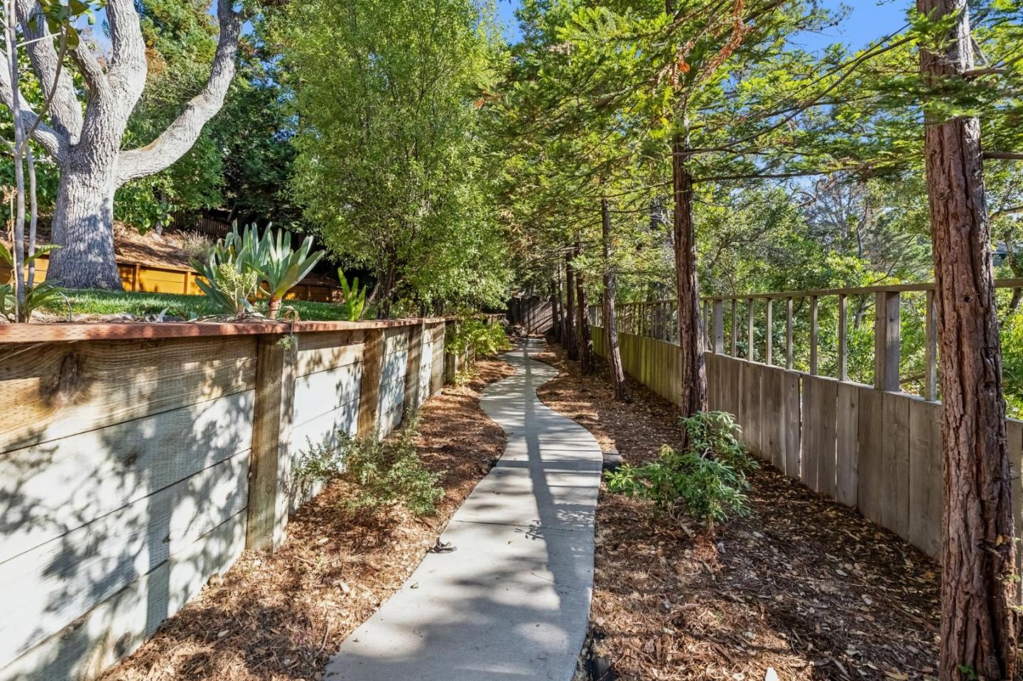 Detail Gallery Image 24 of 25 For 708 Linda Ct, San Mateo,  CA 94403 - 3 Beds | 2/1 Baths
