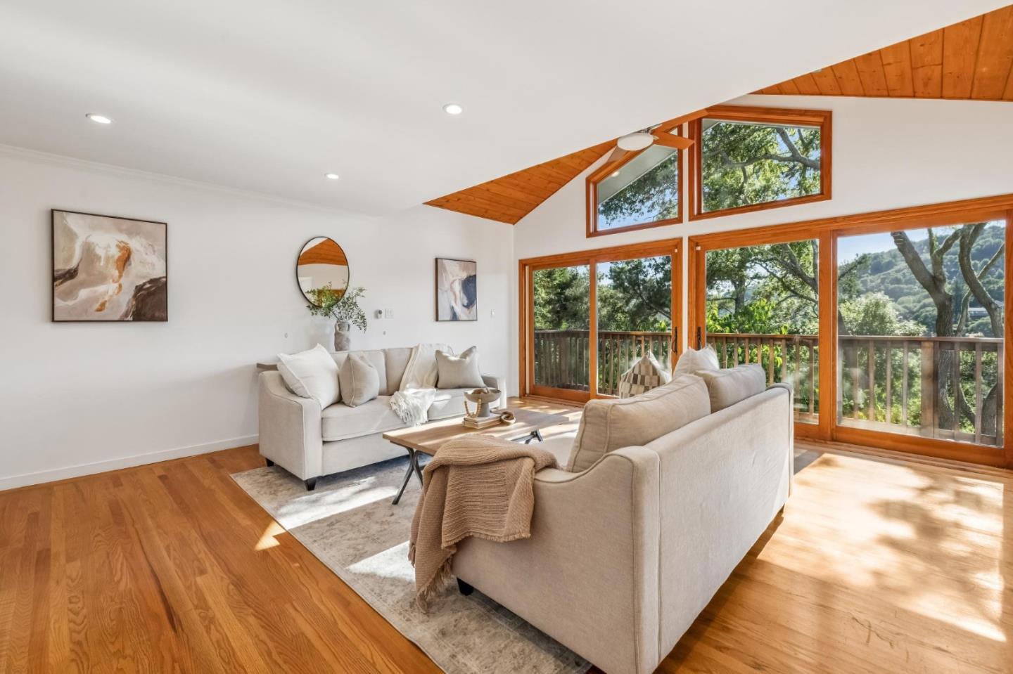 Detail Gallery Image 4 of 25 For 708 Linda Ct, San Mateo,  CA 94403 - 3 Beds | 2/1 Baths